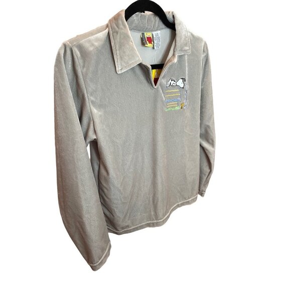 Peanuts NWT Kids’ Snoopy Pullover Velour Gray Collared Long Sleeve Shirt - Picture 3 of 7